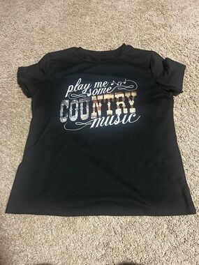 Black 'Play Me Some Country Music' Graphic Tee size medium